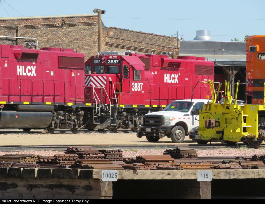 HLCX 3887